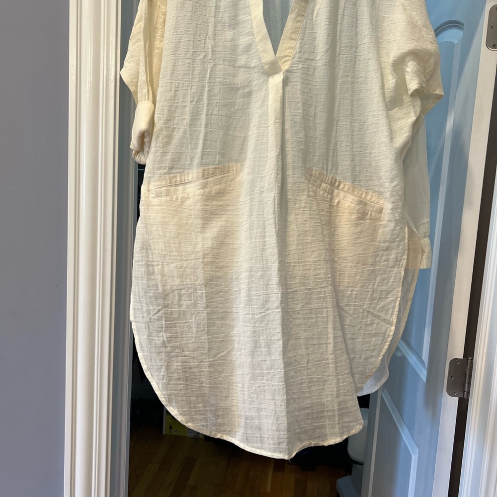 URBAN OUTFITTERS long sleeve beach coverup
